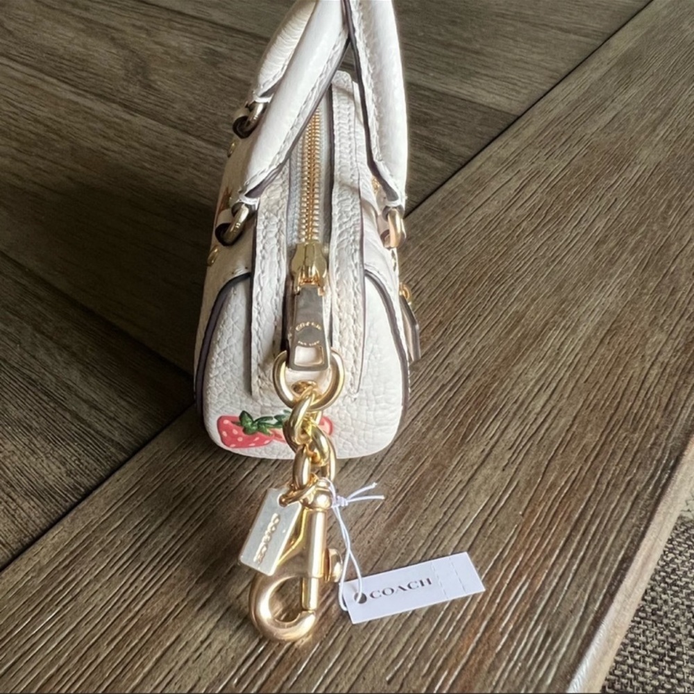 ๐COACH๐MINI๐CHARM๐ - Picture 8 of 16